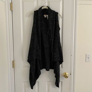 Grey knit sleeveless cardigan